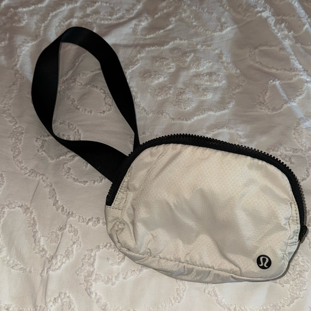 original white & black 1L lululemon belt bag